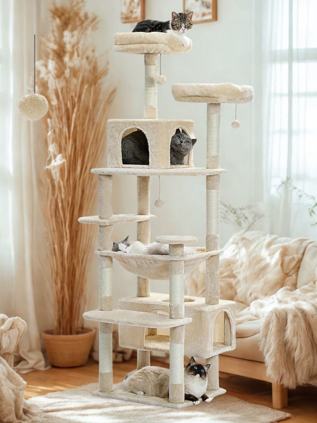 Beige Grand arbre a chat<br>Chateau Felin
